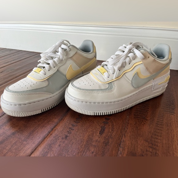 Nike AirForce size 7.5 - Picture 2 of 13